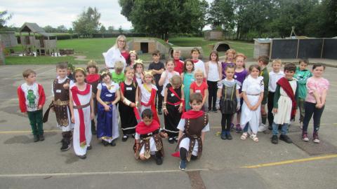 Roman dress up day at school online